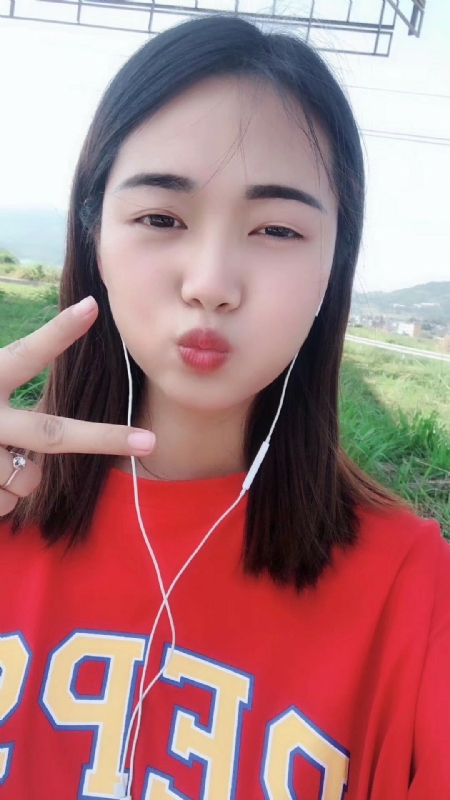 深拥必定温暖的第一张照片--菏泽相亲服务中心