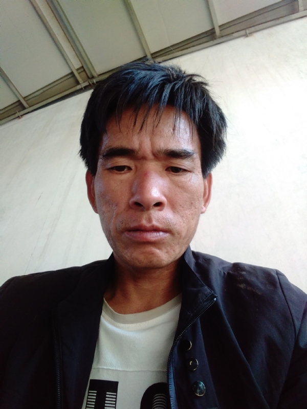 项斌的第一张照片--菏泽相亲服务中心