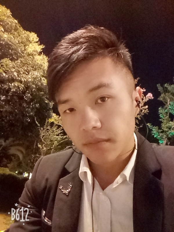只求一陪伴的第一张照片--菏泽相亲服务中心