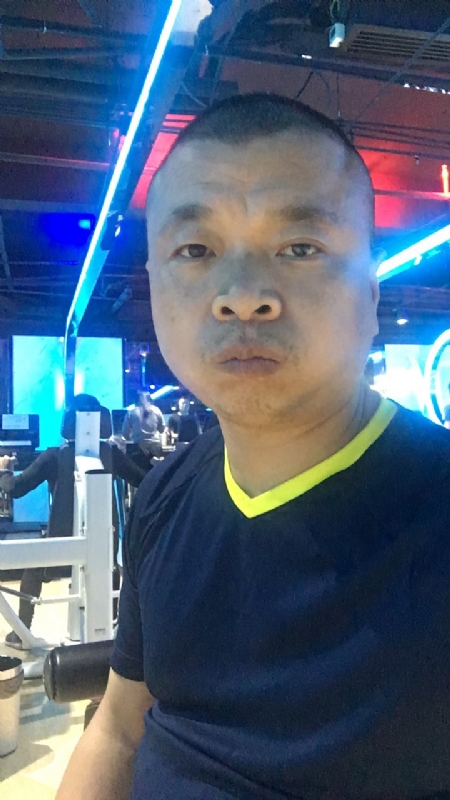 奋斗的第一张照片--菏泽相亲服务中心
