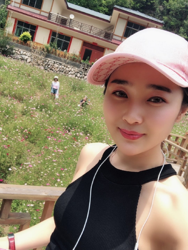 诗琪的第二张照片--菏泽相亲服务中心