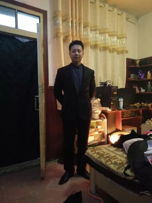 亮亮的第一张照片--菏泽相亲服务中心