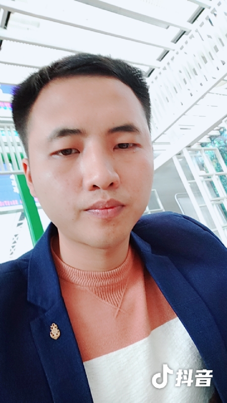 佳鑫的第一张照片--菏泽相亲服务中心
