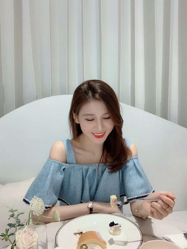 Emily的第三张照片--菏泽相亲服务中心