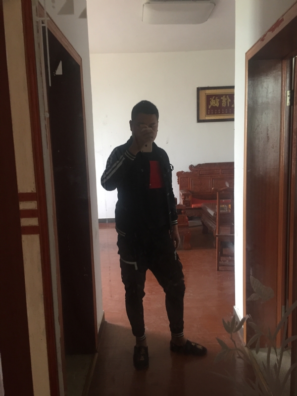 MC无所畏惧的第一张照片--菏泽相亲服务中心