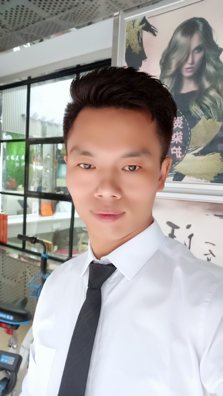 阳光男士的第一张照片--菏泽相亲服务中心