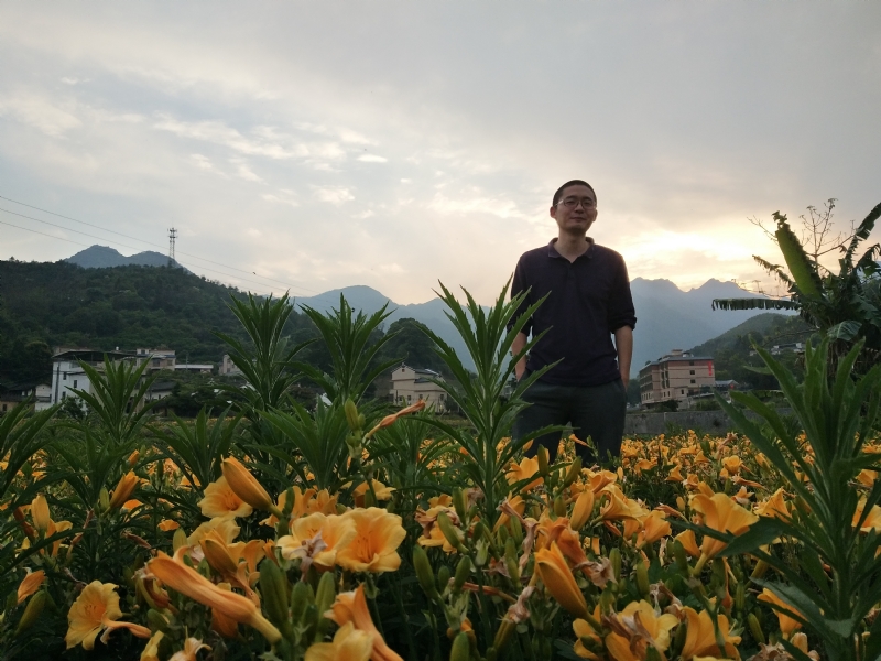 黄晓东的第一张照片--菏泽相亲服务中心