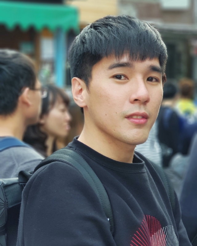 雨中孤独的第一张照片--菏泽相亲服务中心