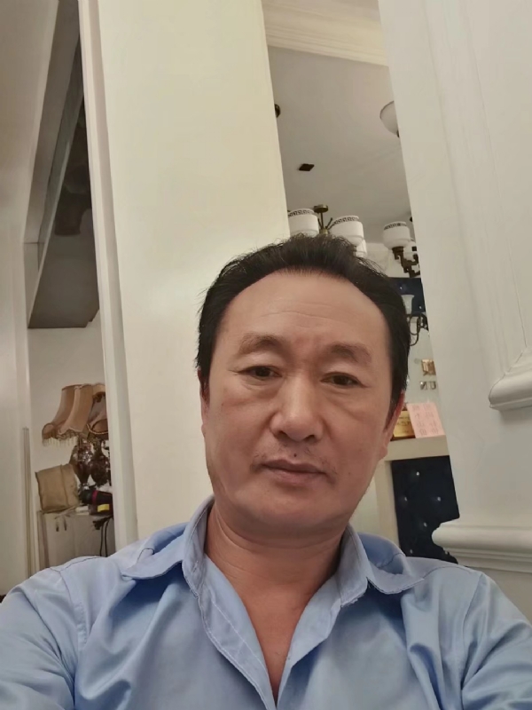青松的第一张照片--菏泽相亲服务中心