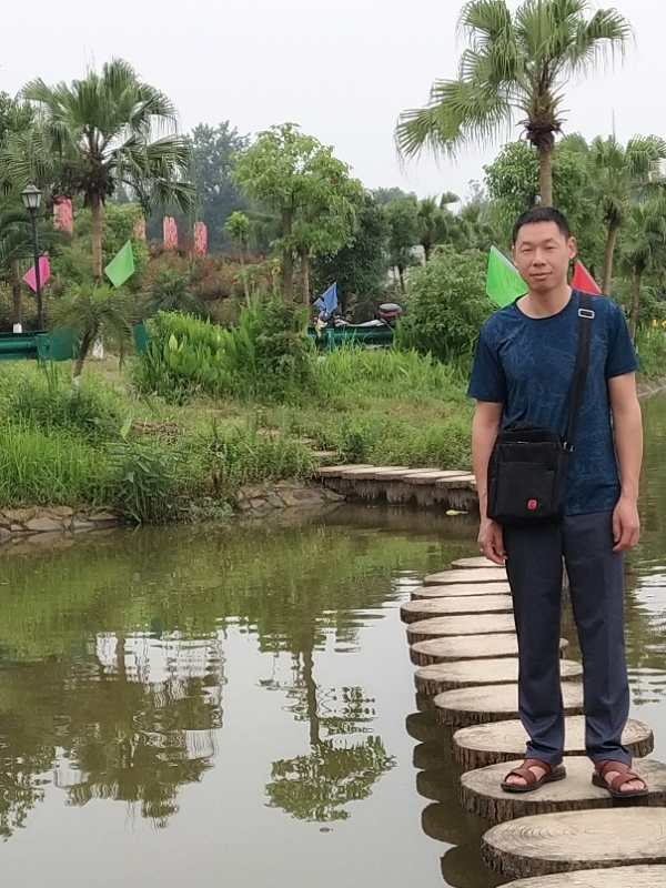 星星知我心的第一张照片--菏泽相亲服务中心
