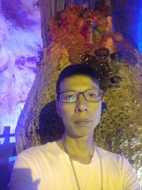 红叶的第一张照片--菏泽相亲服务中心