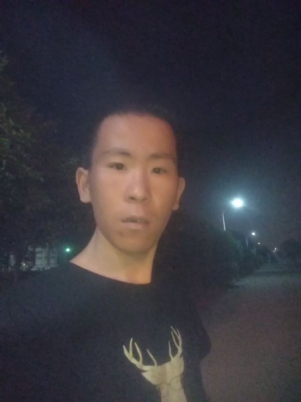 俞凯斌的第一张照片--菏泽相亲服务中心