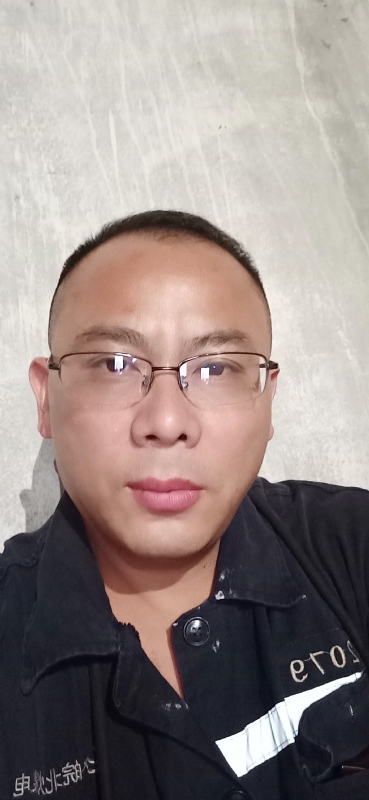 知足常乐的第一张照片--菏泽相亲服务中心