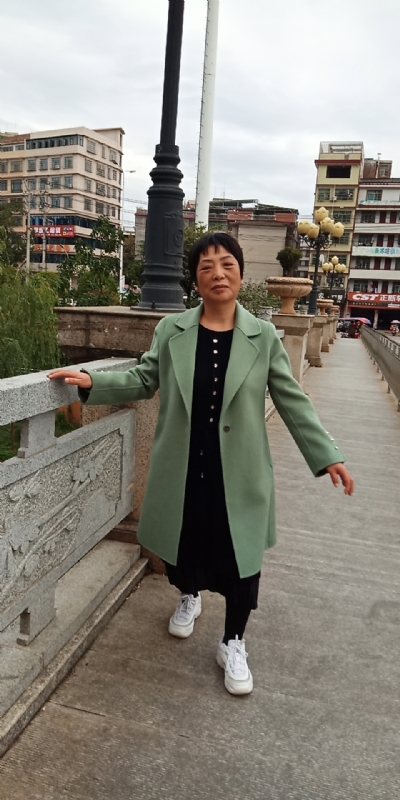 小玲的第一张照片--菏泽相亲服务中心