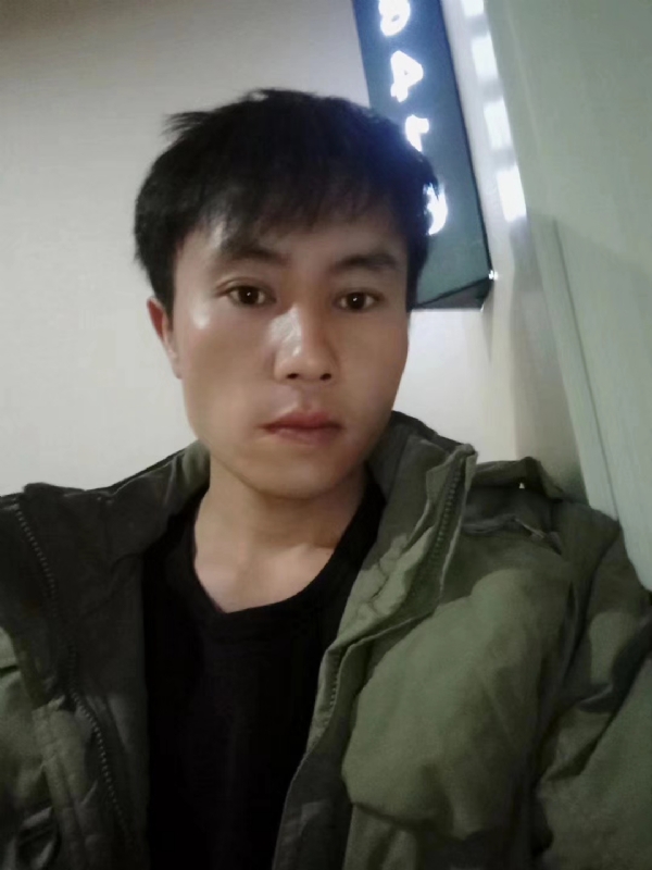 槑头槑脑的第一张照片--菏泽相亲服务中心