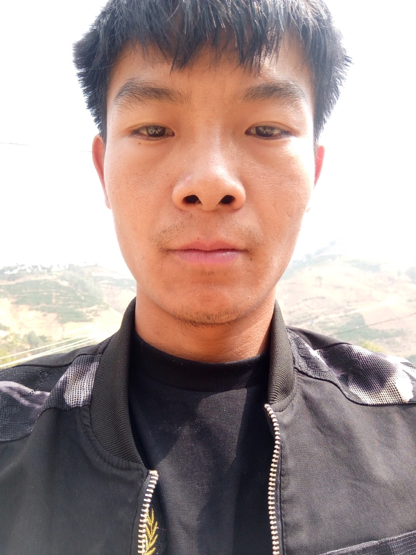 唐伟的第一张照片--菏泽相亲服务中心