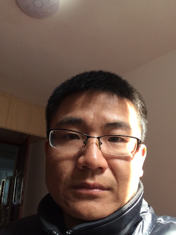 余浩浩的第一张照片--菏泽相亲服务中心