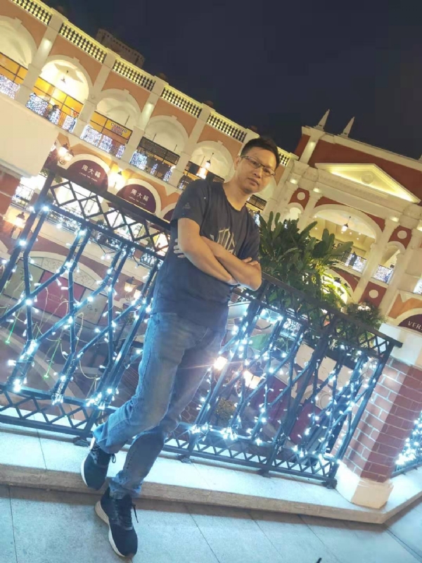 落单恋人的第一张照片--菏泽相亲服务中心
