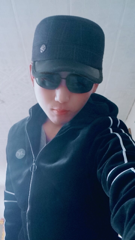 等你的季节的第一张照片--菏泽相亲服务中心