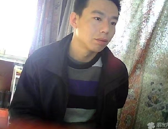 向钱奔跑的第一张照片--菏泽相亲服务中心