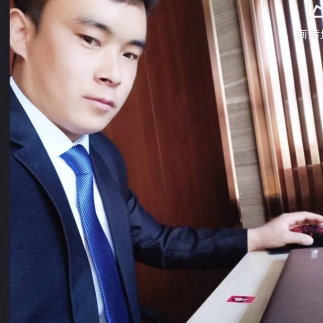 会哭的幸福的第一张照片--菏泽相亲服务中心