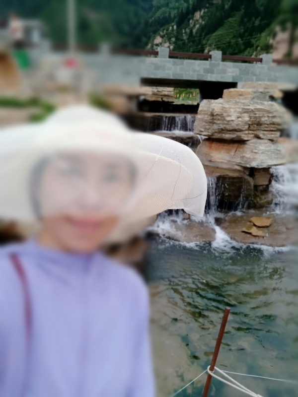 沥秋的第一张照片--菏泽相亲服务中心