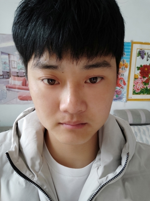 偏丶执的第二张照片--菏泽相亲服务中心