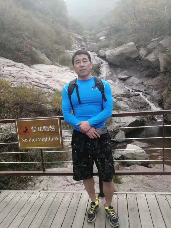 四季阳光的第一张照片--菏泽相亲服务中心