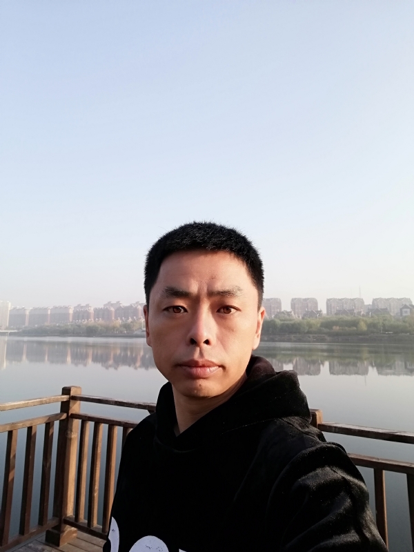 蓝颜的第一张照片--菏泽相亲服务中心