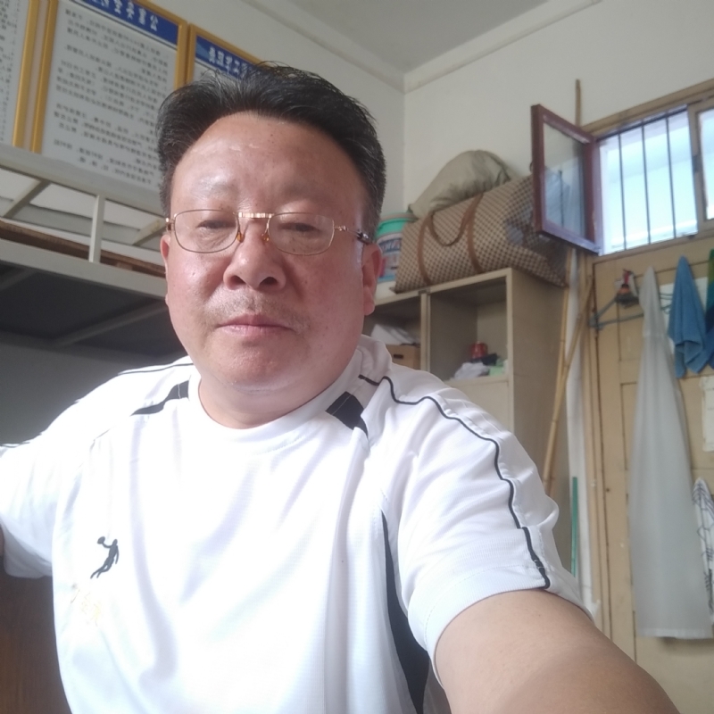 咣次次的第一张照片--菏泽相亲服务中心
