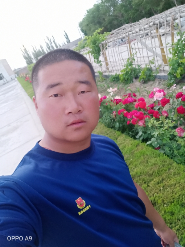 奋斗中的青春最美丽的第一张照片--菏泽相亲服务中心