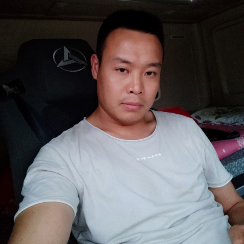 默默的第二张照片--菏泽相亲服务中心