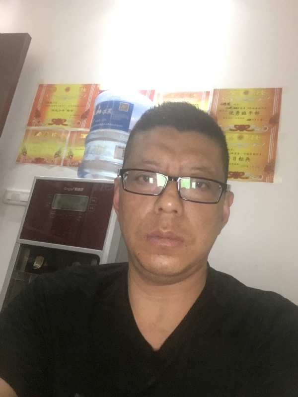 牵手的第一张照片--菏泽相亲服务中心