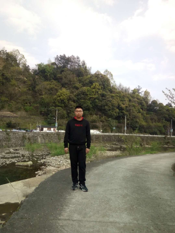 等着上钩的鱼的第一张照片--菏泽相亲服务中心