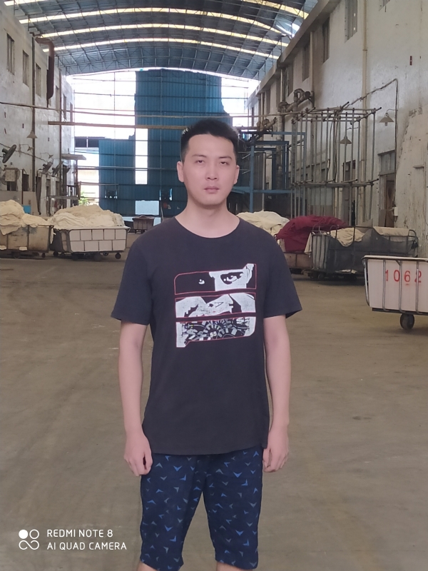 六月雨的第一张照片--菏泽相亲服务中心