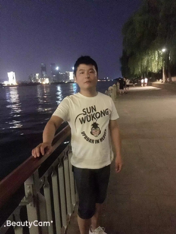 古月的第二张照片--菏泽相亲服务中心