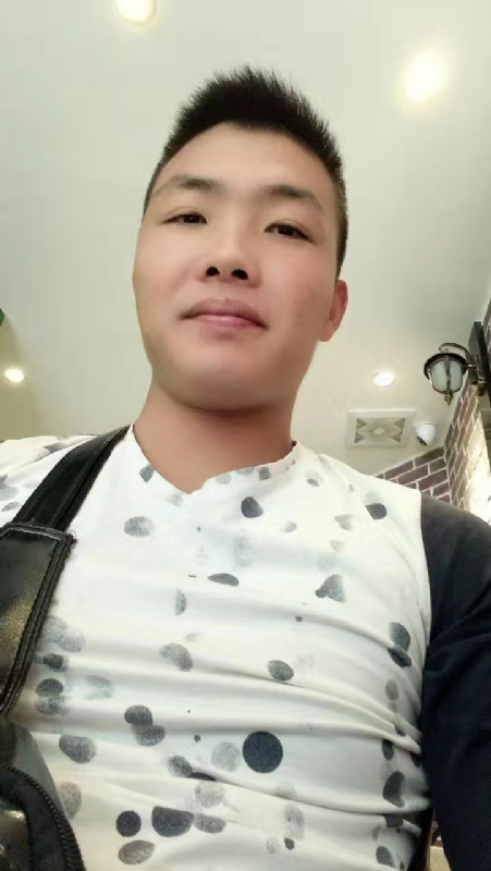 吃生蚝的小乖乖的第一张照片--菏泽相亲服务中心