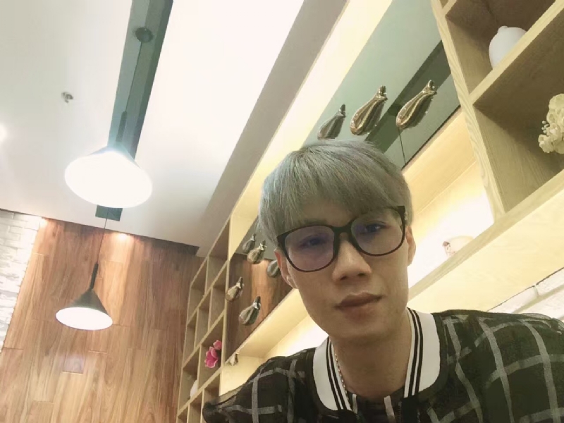 黄峰的第一张照片--菏泽相亲服务中心