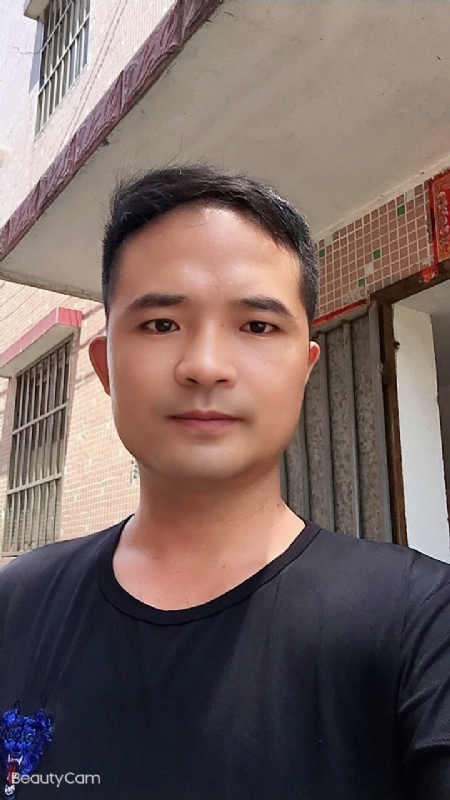 言飞的第二张照片--菏泽相亲服务中心