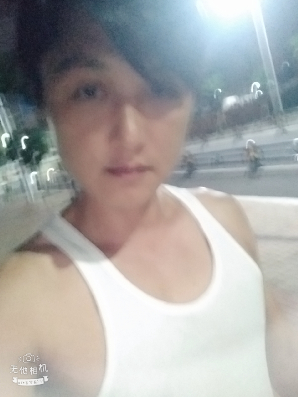 弟弟的第一张照片--菏泽相亲服务中心