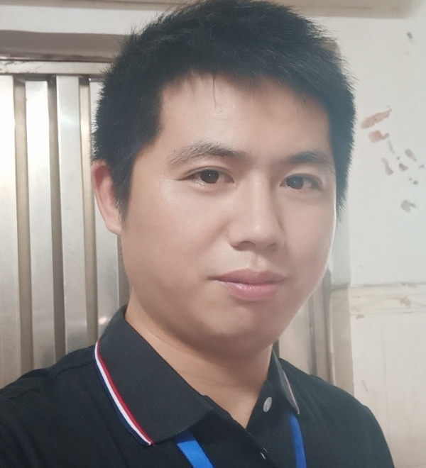 单身奶爸的第一张照片--菏泽相亲服务中心