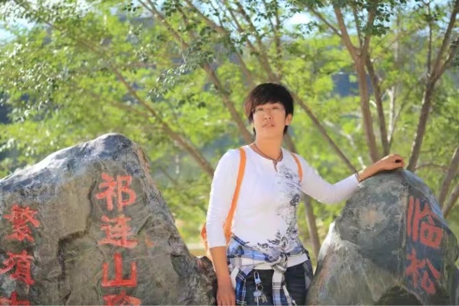 弱水河边青春草的第一张照片--菏泽相亲服务中心