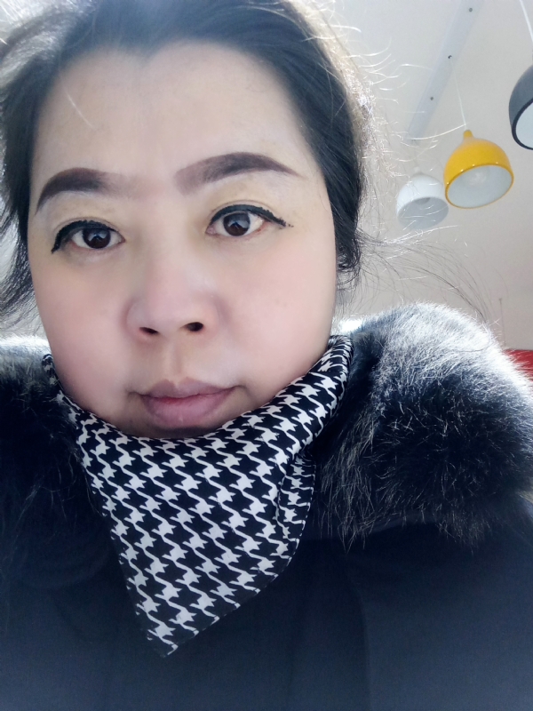 余猪猪的第一张照片--菏泽相亲服务中心