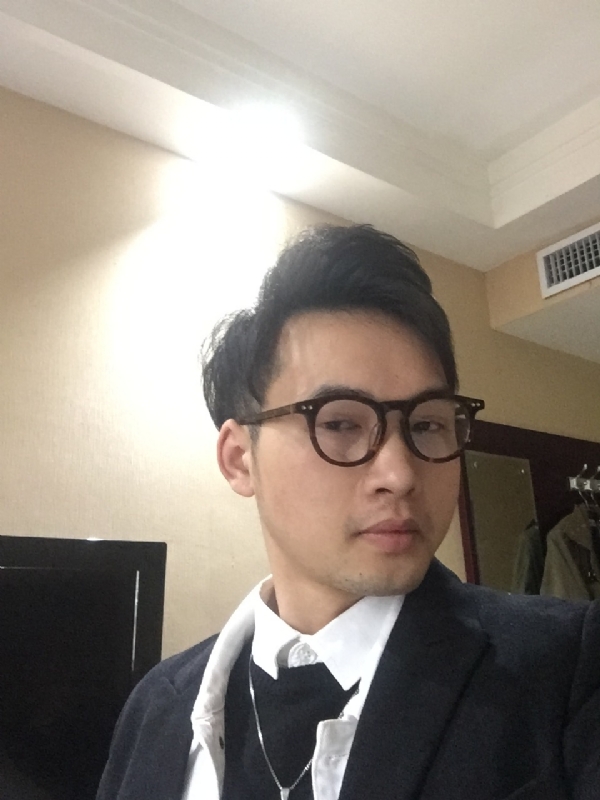 曾亮的第一张照片--菏泽相亲服务中心