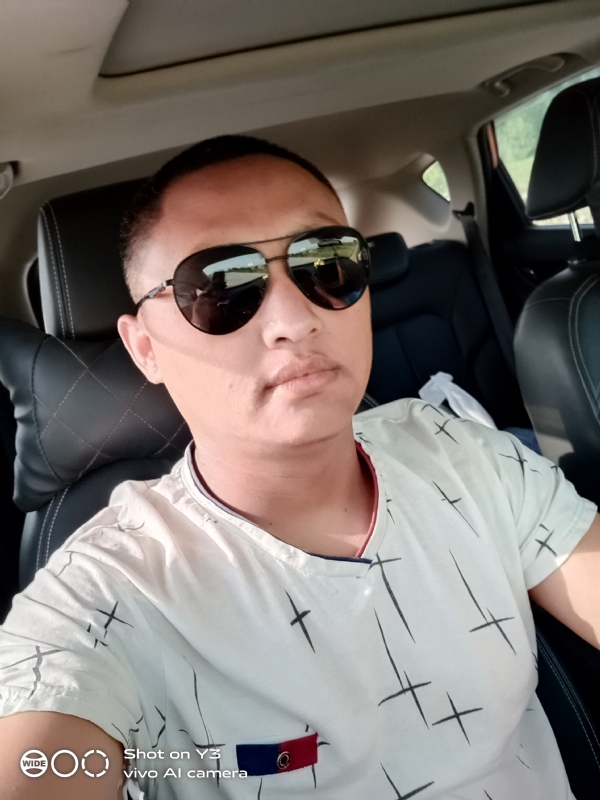 寻缘的第一张照片--菏泽相亲服务中心