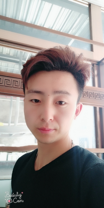 拼命微笑的第二张照片--菏泽相亲服务中心