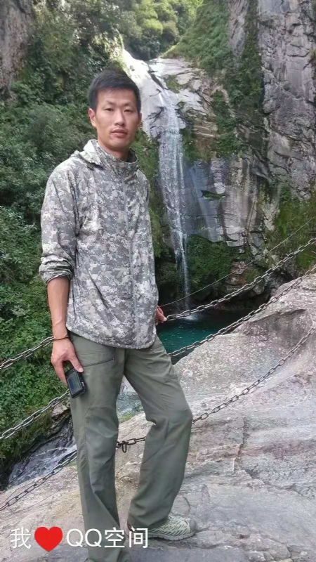 陌颜的第一张照片--菏泽相亲服务中心