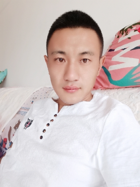 海阔天空的第一张照片--菏泽相亲服务中心