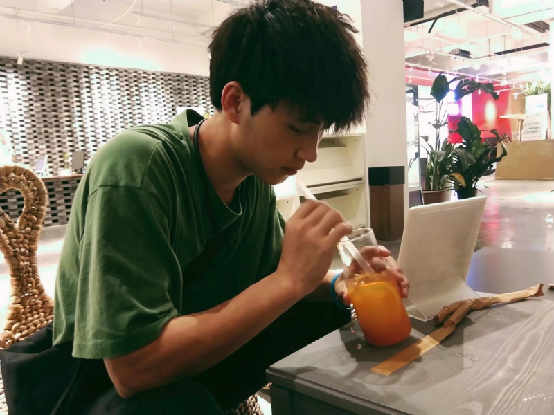 一花一世界的第一张照片--菏泽相亲服务中心