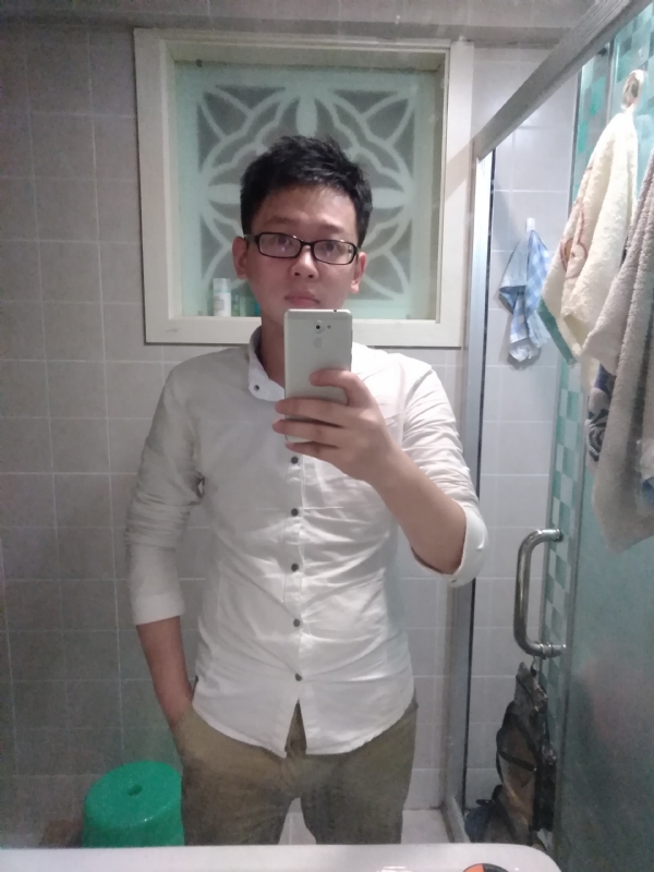 花谢魂伤的第一张照片--菏泽相亲服务中心